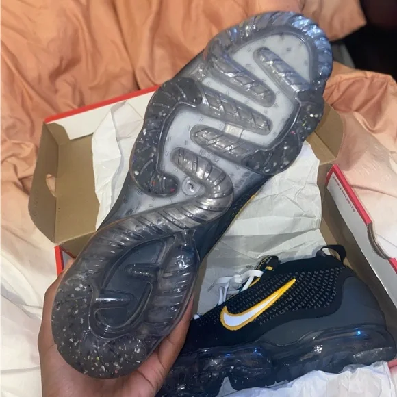 Nike VaporMax 21 FK - Picture 10 of 13